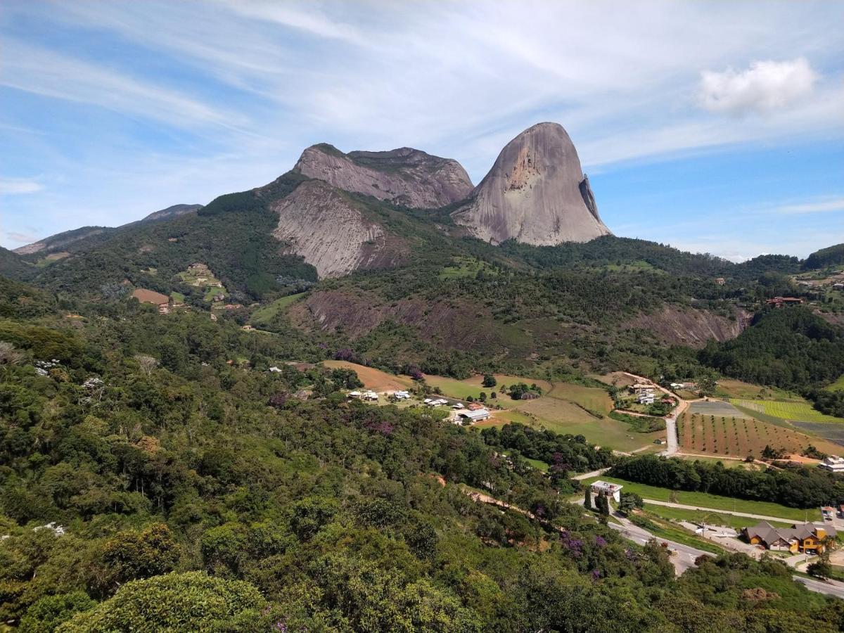 Suite Charmosa Em Pedra Azul Pedra Azul  Buitenkant foto